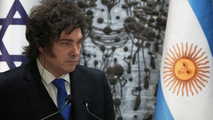 Telediario 2 - Milei prohíbe a los periodistas entrar en la Casa Rosada