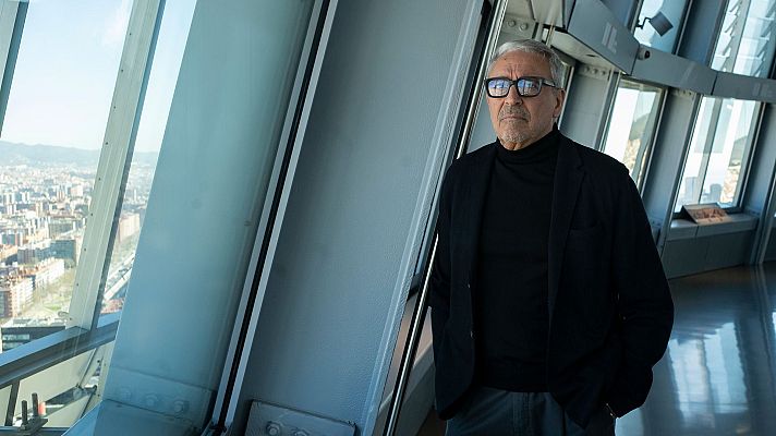 Página Dos - El juego peligroso de 'Crímenes decentes', de Javier Melero