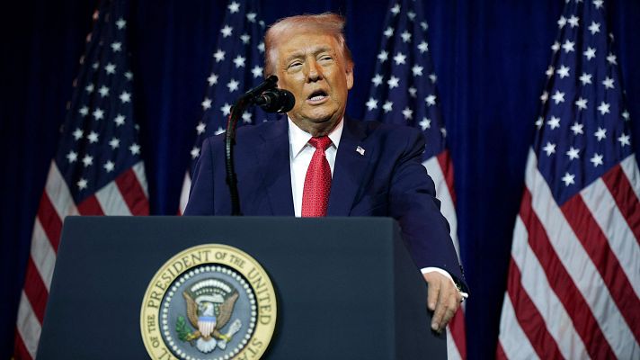 Donald Trump en una reunión de los republicanos de la Cámara de Representantes