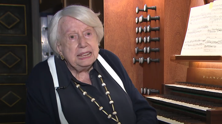 Telediario Fin de Semana - Monserrat Torrent, la dama centenaria del órgano