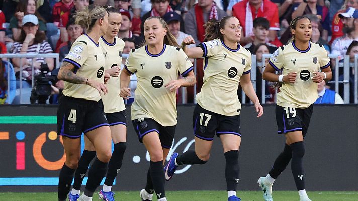 Fútbol - Ewa Pajor adelanta al Barça ante el Bayern en el Allianz Arena (0-1)