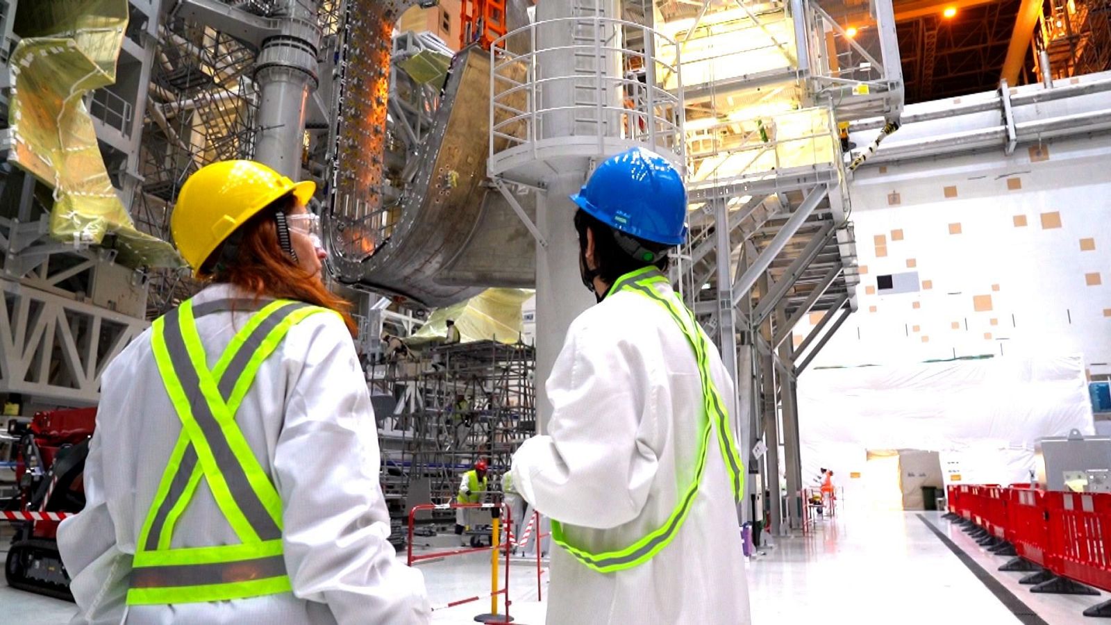 El escarabajo verde - Fusión por fisión - El escarabajo verde | Ver