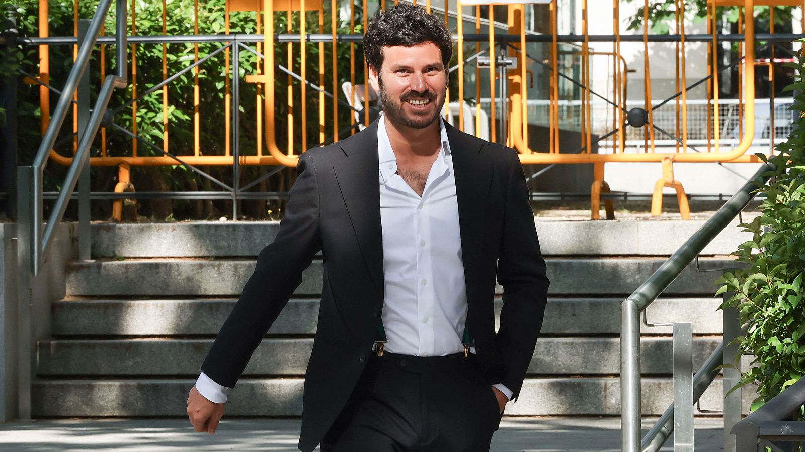 Willy Bárcenas recuerda los seguimientos a él y a su madre: "motoristas con una cámara en el casco" - Diario 24 | Ver