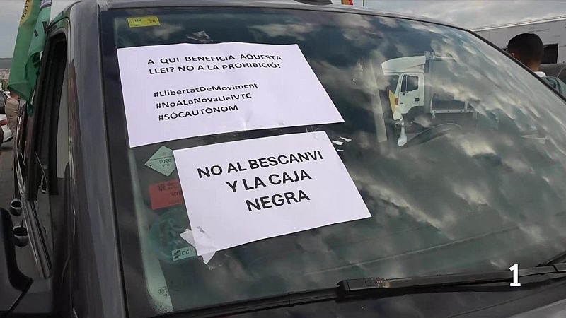 Els VTC reclamen visibilitat davant la nova llei del taxi - L'Informatiu | Ver