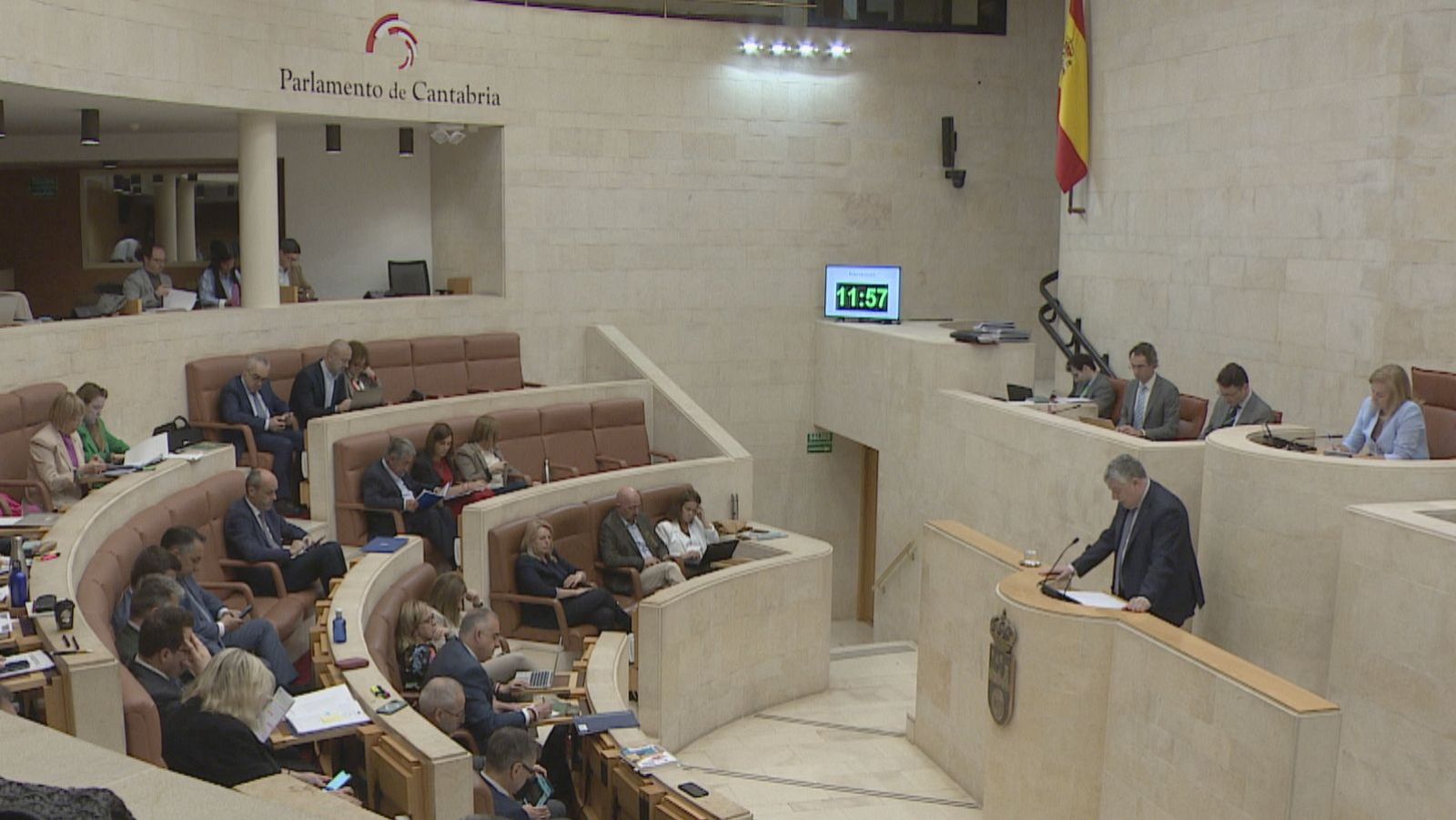 El Parlamento cántabro aprueba los Presupuestos para 2026 - TeleCantabria | Ver