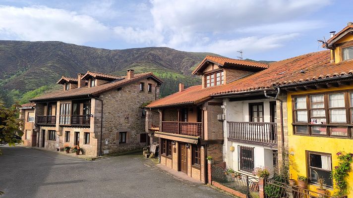 TeleCantabria - San Vicente del Monte, el pueblo que no vivió el apagón