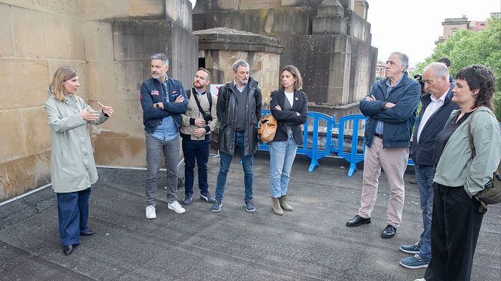 Telenavarra - Visitas al Monumento de los Caídos de Pamplona