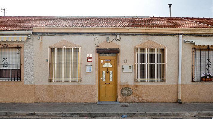 Telediario 1 - Hallan muerto, tras un mes desaparecido, a un testigo del juicio por el crimen de la viuda de la CAM