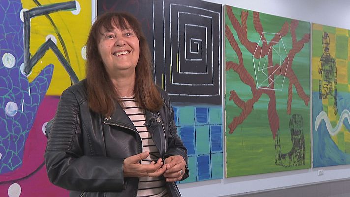 Telexornal - Galicia - A 'Espiral da cor' de Menchu Lamas móstrase en Vilagarcía