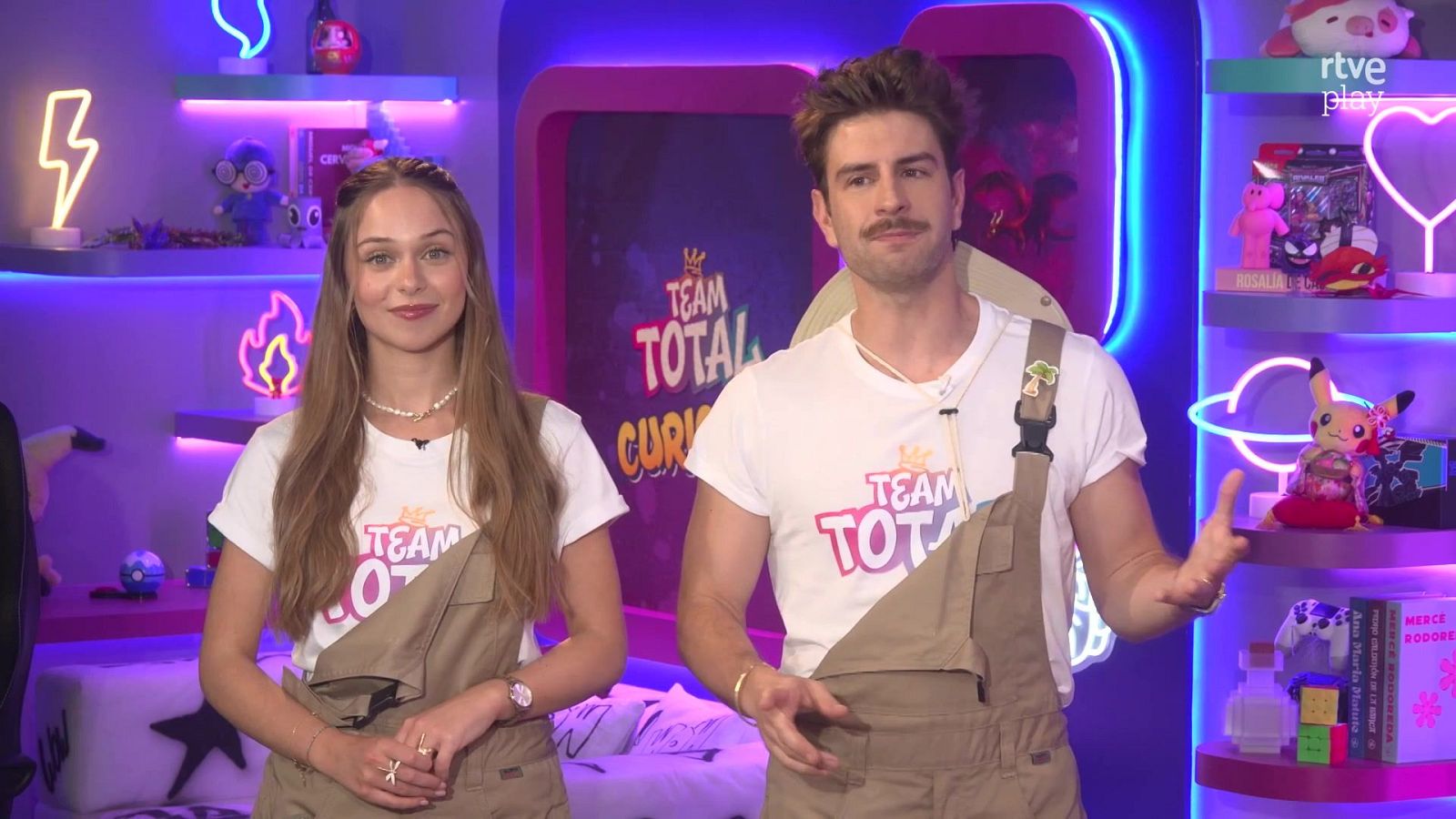 Team Total Curiosity - Estrategia final: el camino hacia el Dragón Rojo con Mía, Aleix y Lola - Team Total | Ver