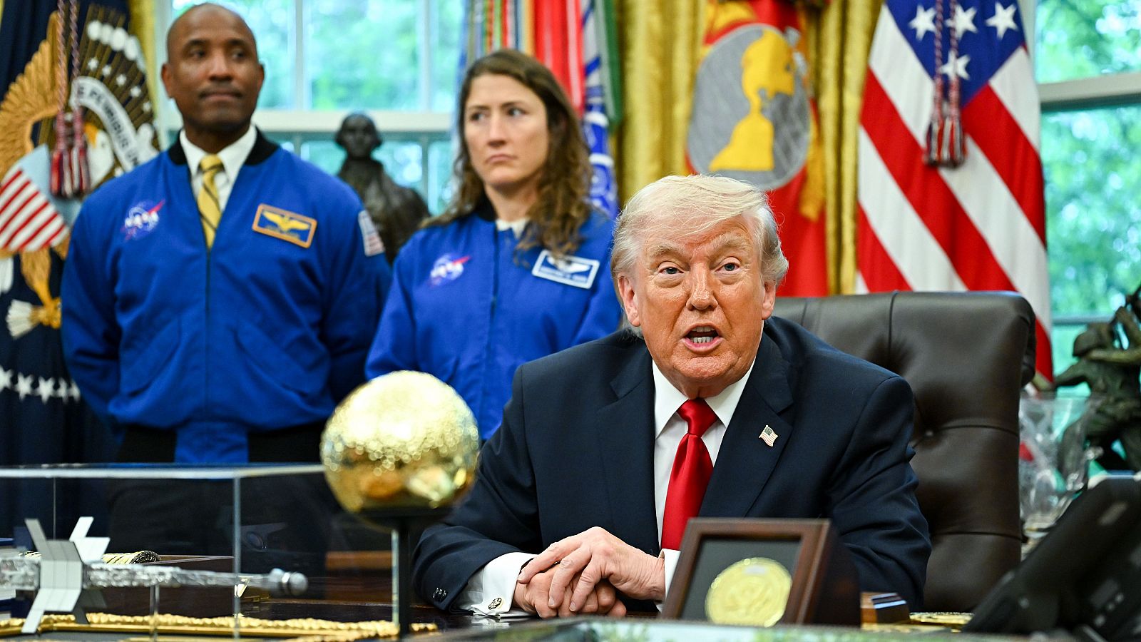 Trump amenaza a Irán pero se enfrenta a nuevos problemas para continuar la guerra | Ver ahora