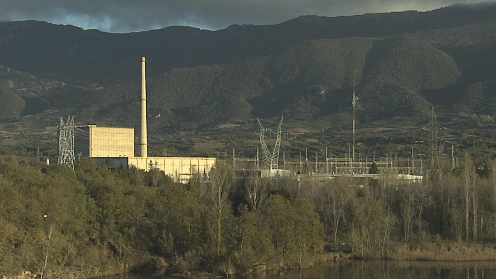 Simulacro de accidente en la central nuclear de Garoña | RTVE Play - Ver ahora