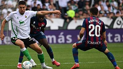 R. Racing Club Santander - SD Huesca: resumen del partido de la 38ª jornada de Liga | Segunda