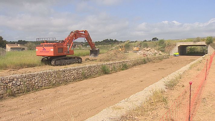 Informatiu Balear - Comencen les obres al torrent de Sant Llorenç set anys i mig després de la torrentada