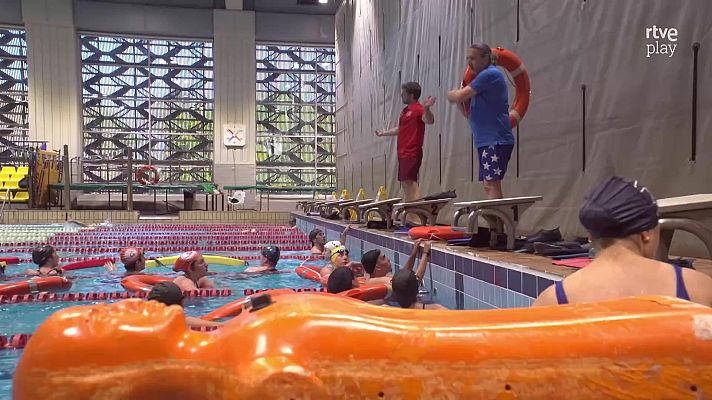 Aquí hay trabajo - Temporada de piscinas