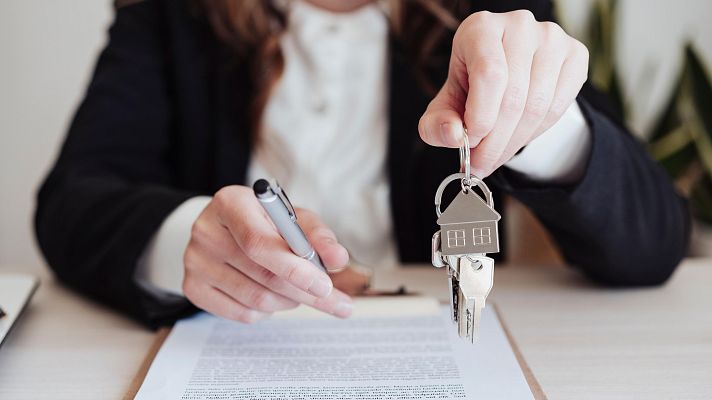 Telediario 1 - Influencers inmobiliarios, la nueva forma de captar clientes