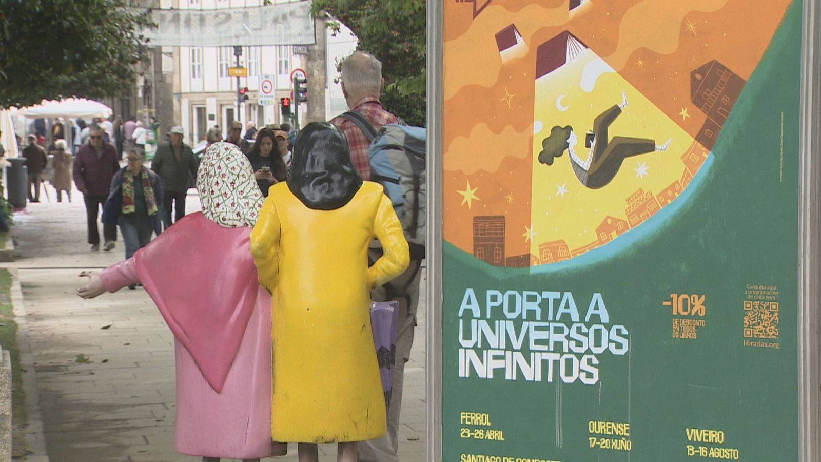 Abre a feira do libro de Santiago na Alameda compostelá