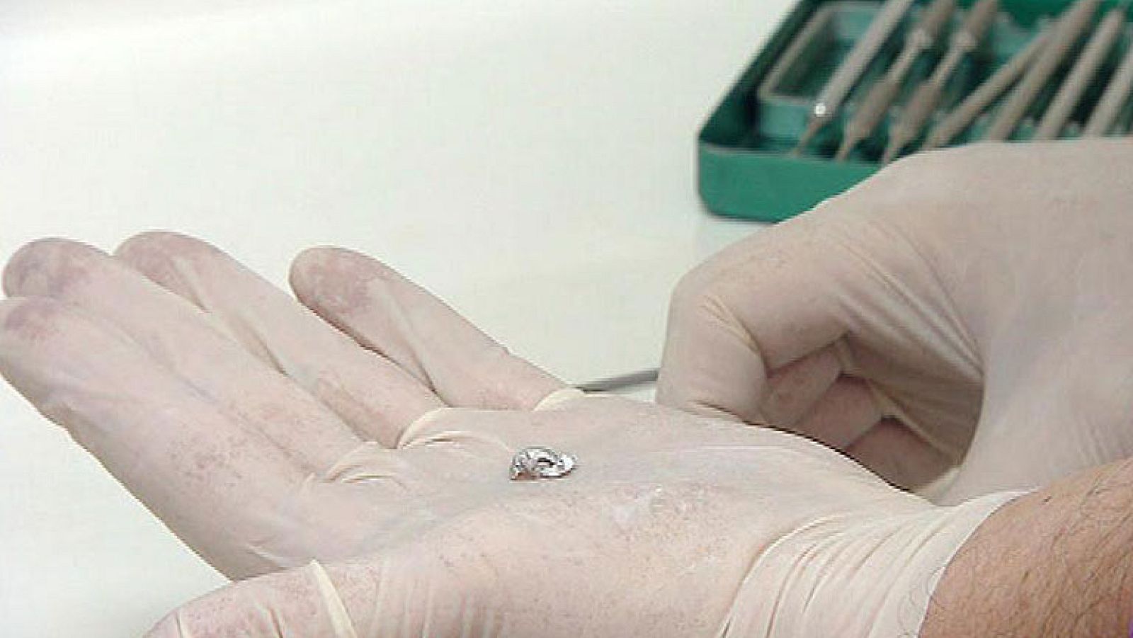 Más de 140 países pactan restringir el uso del mercurio | Ver