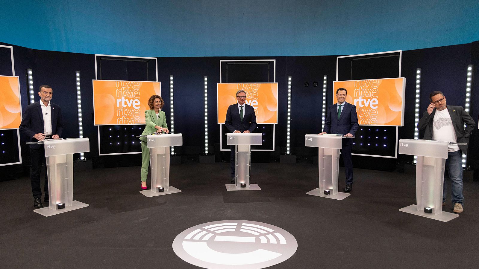 Los candidatos se enzarzan por la situación de la sanidad en Andalucía - Especiales informativos | Ver