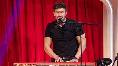 Pablo Alborán interpreta "Mis 36"