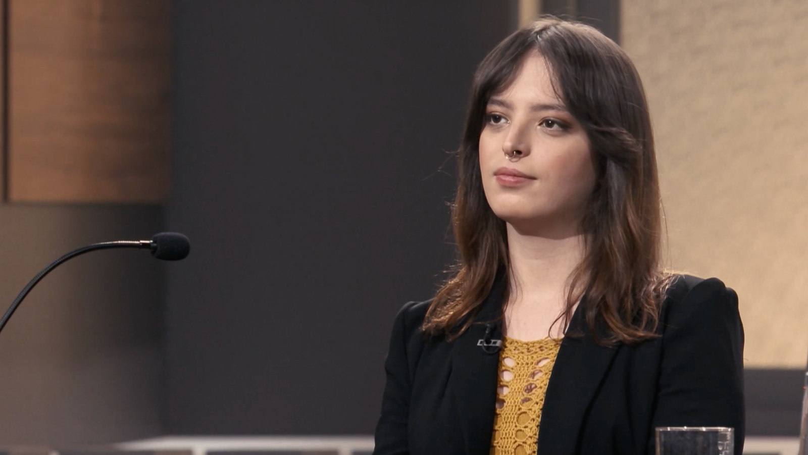 Elisabeth Duval explica por qué la derecha es el nuevo punk - El juicio - El juicio | Ver