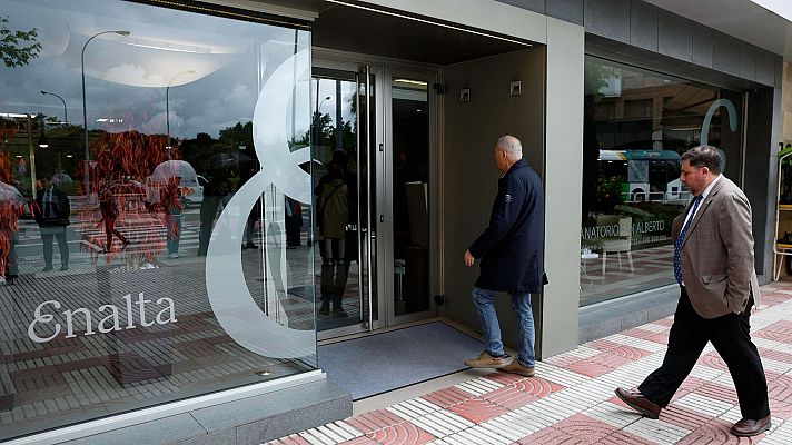 Telenavarra - Despedida a Carlos Garaikoetxea en Pamplona, su ciudad natal