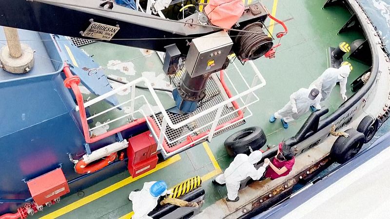 Sanidad y el Gobierno canario descartan que el crucero con hantavirus pare en Canarias - Telediario 2 | Ver