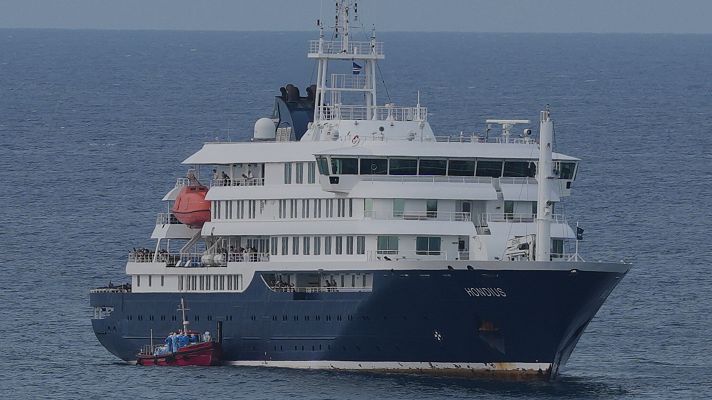 Telediario 1 - Choque entre el Gobierno central y el de Canarias por la llegada del crucero MV Hondius
