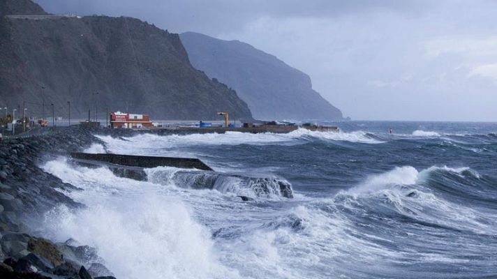 Informativo 24h - Canarias, en emergencia por viento