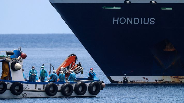 Telediario Fin de Semana - Dispositivo inédito para evacuar el barco del hantavirus en Canarias
