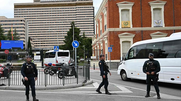 Telediario Fin de Semana - Crisis del hantavirus: así son las unidades de aislamiento de enfermedades infecciosas en España