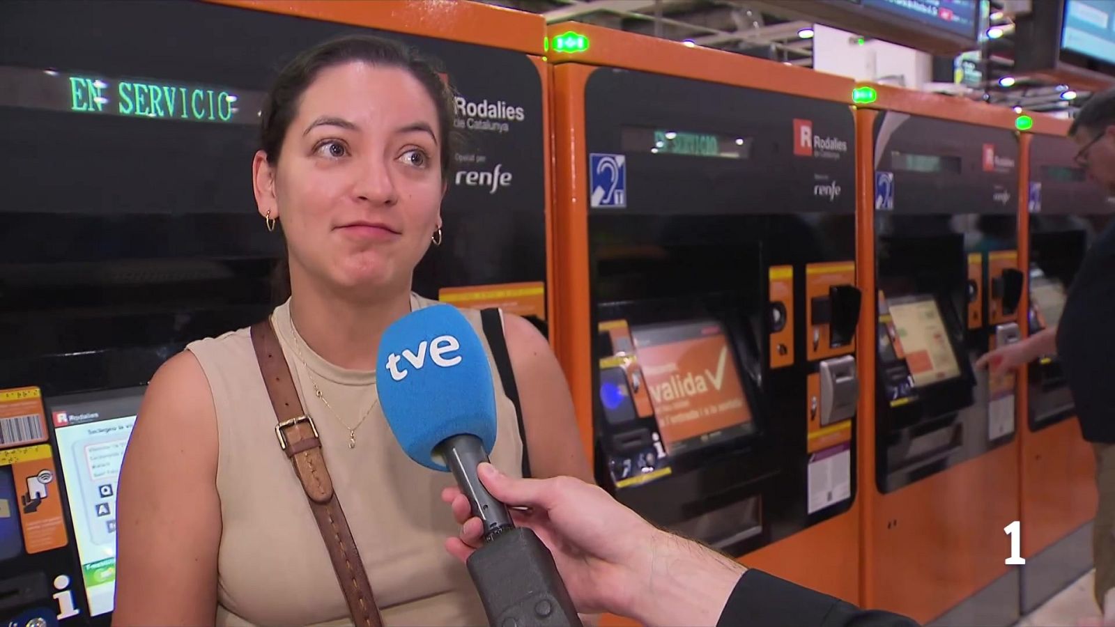 Primer laborable de pagament a Rodalies després de més de tres mesos - L'Informatiu | Veure