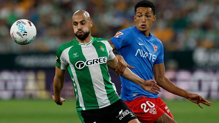 Resúmenes de LaLiga - Real Betis BP - Elche CF: resumen del partido de la 36ª jornada de Liga | Primera