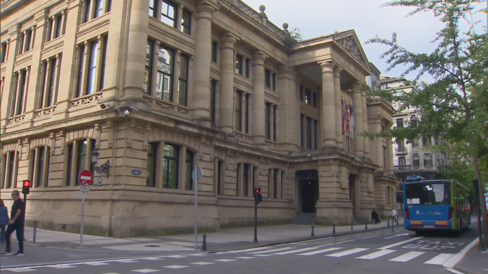 Telenorte - País Vasco - Comienzan las declaraciones en el juicio por el asesinato del joven Lukas Agirre en San Sebastián