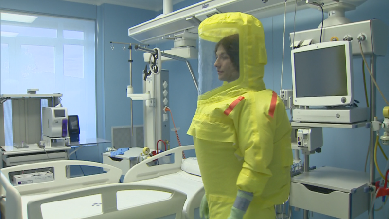 Euskadi sigue de cerca la crisis del hantavirus y tiene preparada su unidad de aislamiento en el Hospital Donostia | RTVE Play - Ver ahora