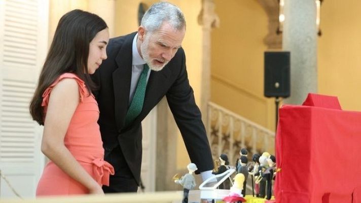 Telediario 1 - ¿Cómo ven los niños al rey Felipe?