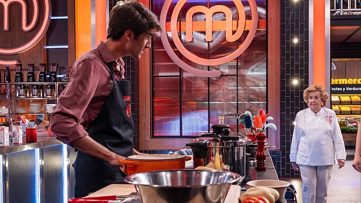 MasterChef - Javi confiesa que es ciego de un ojo