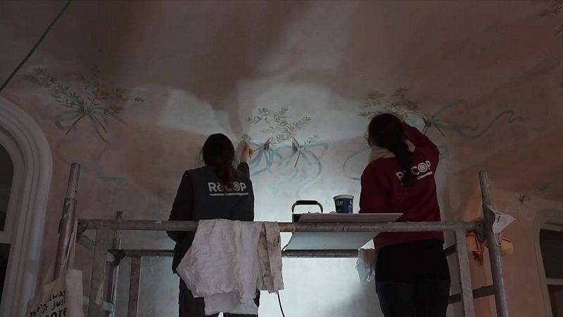 Casa Batlló obre per primer cop l’últim pis original de Gaudí - L'Informatiu | Veure