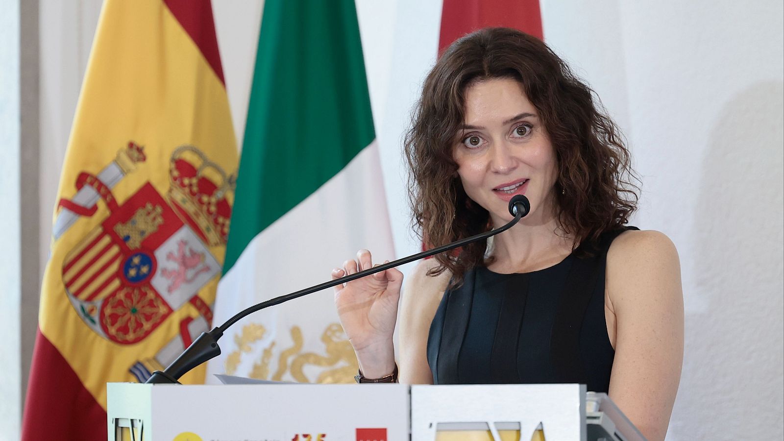 Ayuso acusa al Gobierno de "ponerla en peligro" en México y Sánchez responde - Informativo 24h | Ver