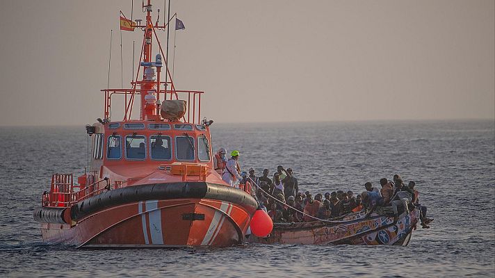 Noticias Aragón - Open Arms presenta en Zaragoza su libro sobre diez años de rescates en el Mediterráneo