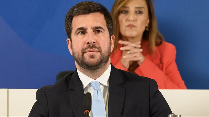 Fútbol - Enrique Riquelme remite una carta a Florentino Pérez y le pide más tiempo para las elecciones