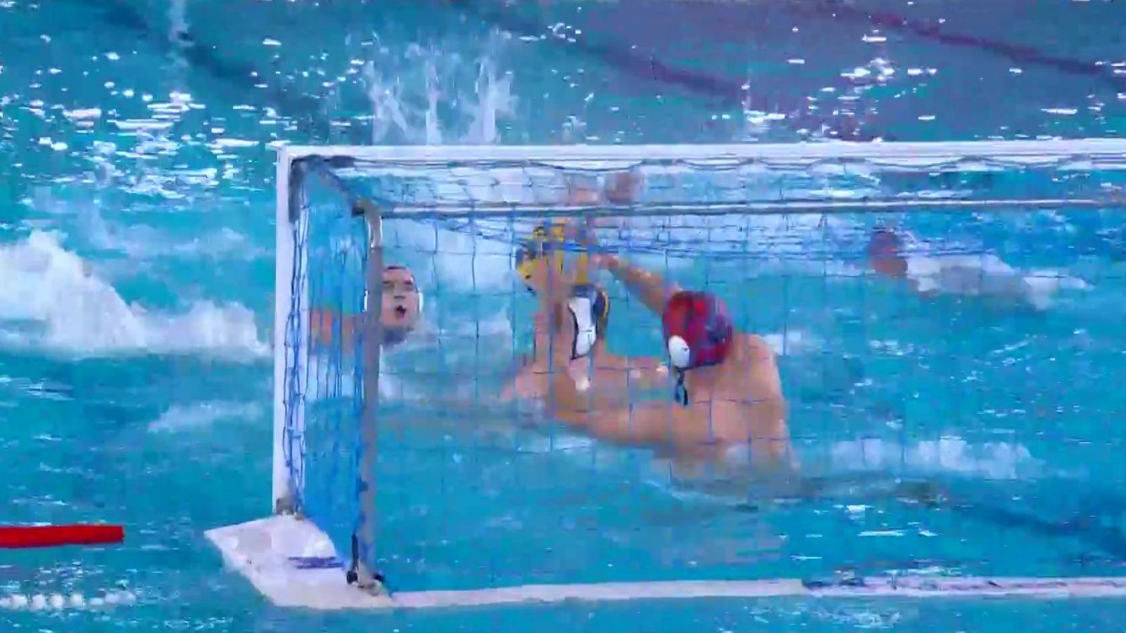 Waterpolo - Liga Europea Masculina. 1/4 Final 5º Partido: VK Novi Beograd - CN At. Barceloneta - Waterpolo | Ver