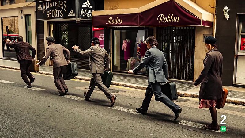 Boek Visual: El Club de Fotografía Callejera - La aventura del Saber | Ver
