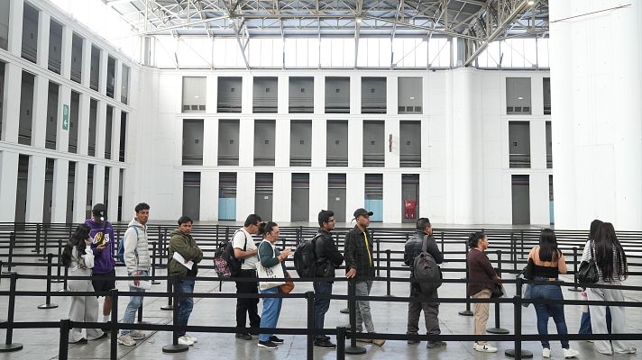 Telediario 1 - Un mes del proceso de regularización de migrantes en España