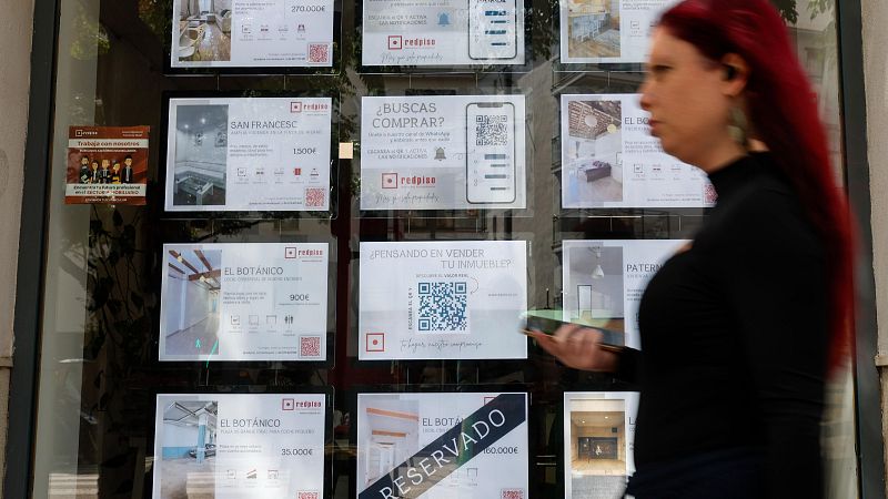 El Banco de España descarta limitar las hipotecas con más riesgo