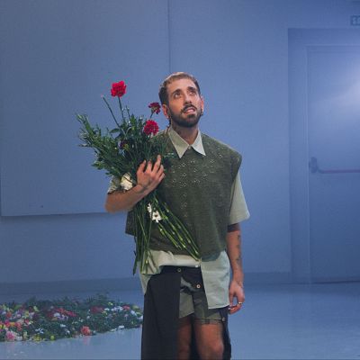 Laboratorio escénico - "La Danza desde el cuidado del proceso y la honestidad" by Adrián Manzano