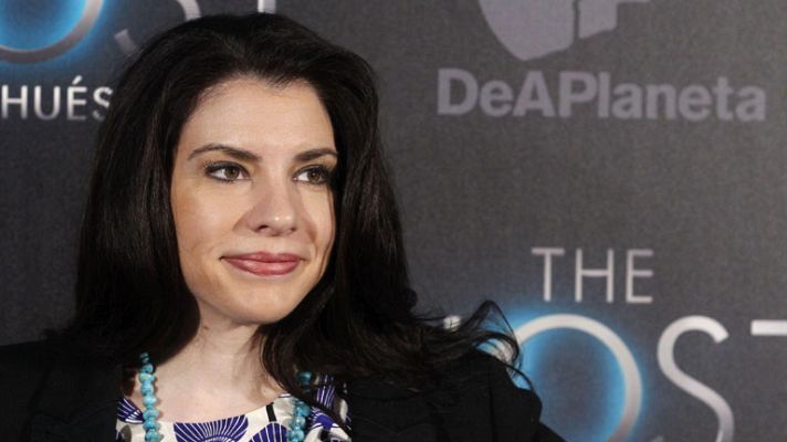 Telediario 1 - Stephenie Meyer asume el reto de superarse a sí misma