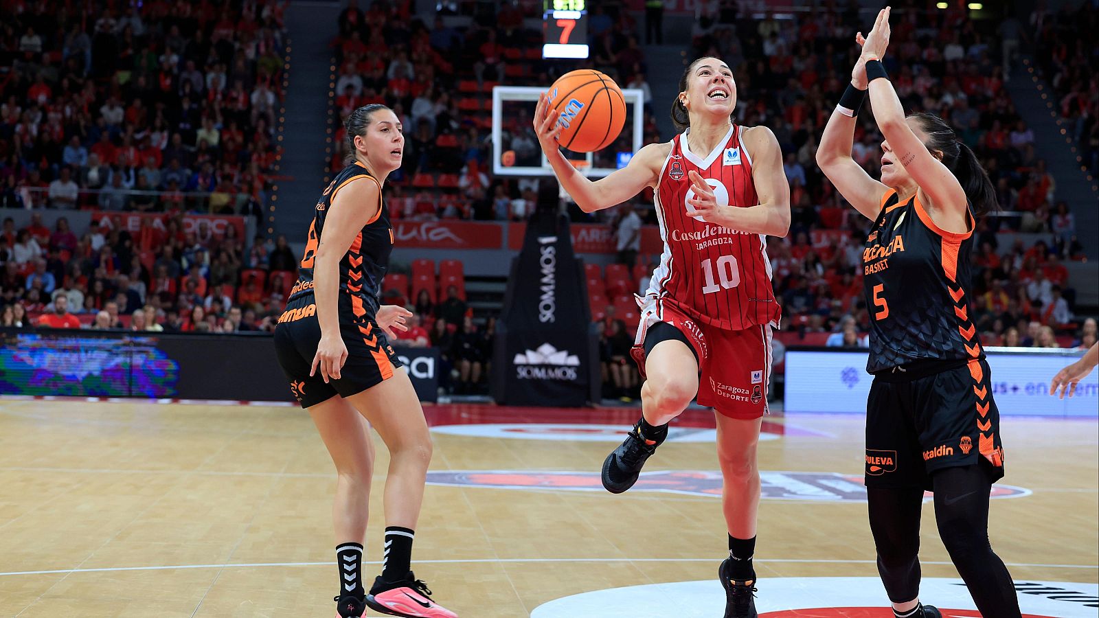 Baloncesto - Liga Femenina Endesa. Play off Final 1º partido: Casademont Zaragoza - Valencia Basket - Baloncesto en RTVE | Ver