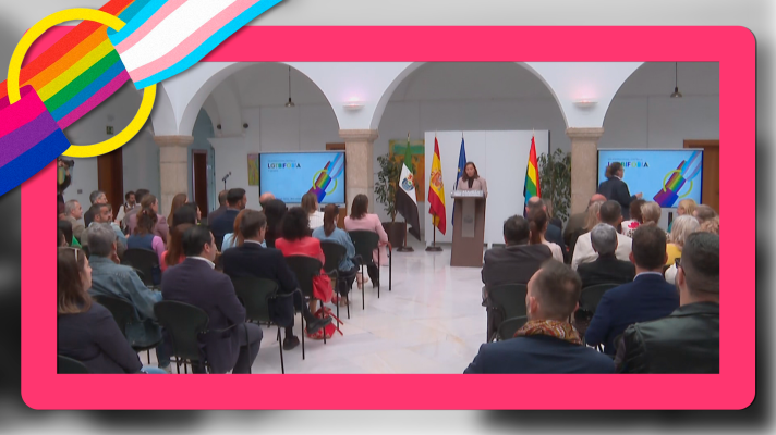 Noticias de Extremadura - Acto en la Asamblea de Extremadura con motivo del Día Internacional contra la LGTBIfobia