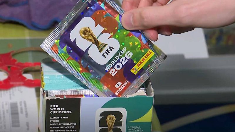 Furor por el álbum de cromos del Mundial de fútbol | Ver